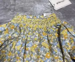 新品gil&niyaリバティ風刺繍入り後ろ開きブラウス 100