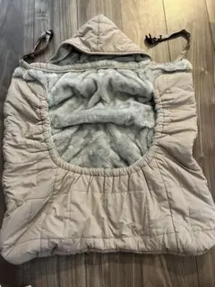 combi mini キャリーケープ　抱っこ紐ケープ　ベビーケープ　防寒ケープ