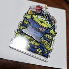 Disney THE MARKET 二層アクリルキーホルダー リトルグリーンメン