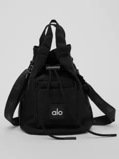 新品　Alo yoga ボディバック　ユニセックス alo yoga アローヨガ ボディバッグの通販 by r｜ラクマ