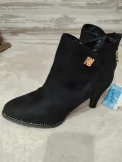 タグ付き　黒 スエード 防水ブーティ