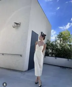 zara デニムワンピースホワイト　バーレスクインスピレーションワンピース