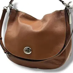 COACH Turnlock Hobo Leather 2WAY Bagのサムネイル