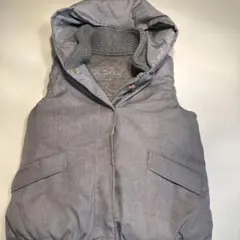グレー フード付き 中綿ダウンベスト