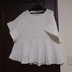 【ZARA BASIC】ホワイト ペプラム 半袖 ブラウスのサムネイル