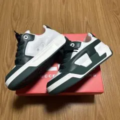 diesel スニーカー 新品未使用