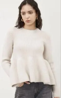 ペプラムニット ニット