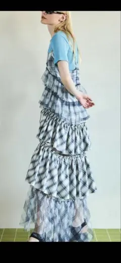 PERNA／ペルナ】 ホイップランダムフリルワンピース シルバー sizeM