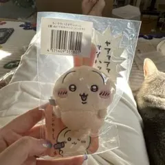 ちいかわ　うさぎだらけくじ　E賞　ぬいぐるみバッジ　トンカチ