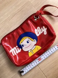 Item thumbnail for item 0ea74401-6938-4926-acd8-10d4f68e1168