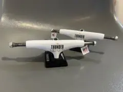 THUNDER TILL DEATH トラック ホワイト 147
