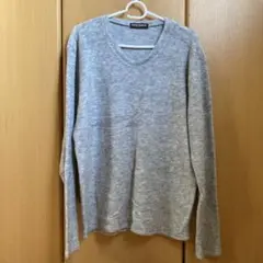 灰色 カットソー