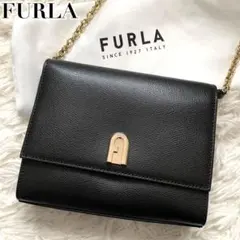 新品 未使用✨フルラ 現行 ショルダーバッグ ダフネ レザー アーチロゴ 新品 未使用✨フルラ 現行 ショルダーバッグ ダフネ レザー