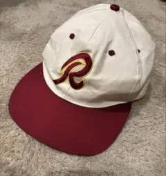 アイボリー バーガンディ 刺繍ロゴ キャップ