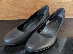 ブラックレザー パンプス 225 EE LES MUES Femme 就活