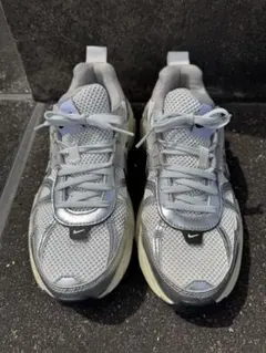 NIKE(ナイキ) V2K RUN 25cm