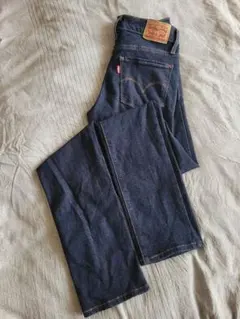 Levi's 312 シェイピングスリム 24インチ