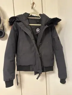 ラブラドール ワッペンロゴ ファー付き フーデッド ダウン　中古