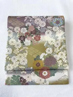 袋帯 京都 西陣 金糸 薄ベージュ 金 華文 花菱 絹 美品 中古 kp2400