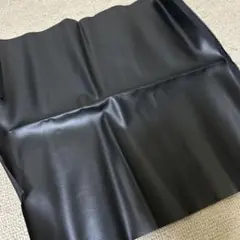 黒の合成皮革生地
