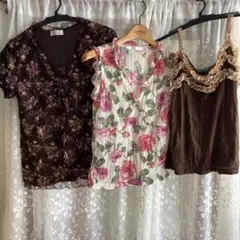 花柄フリル付きトップス 3点セットのサムネイル