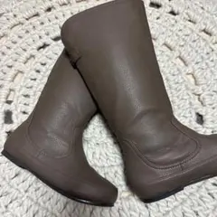 グレージュロングブーツ 幅広　バックル付き