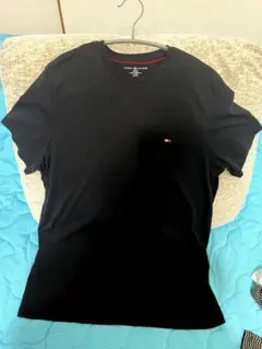 TOMMY HILFIGER 黒 Tシャツ Sサイズ
