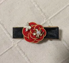 No.834 水引　ヘアクリップ　赤　金　蝶　パールビーズ