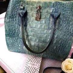 フルラ青緑色 クロコダイル風ハンドバッグ