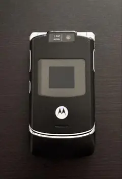 Motorola RAZR 折りたたみ式 携帯電話本体