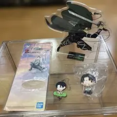 リヴァイ アクスタ & 缶バッチ & チャーム 3点セット 一番くじ 進撃の