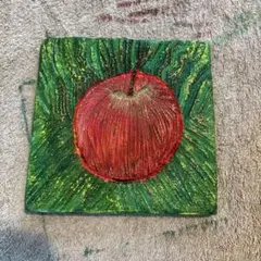 ① 나무 조각 그림 “나무 조각 사과”