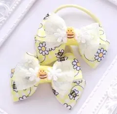 SALE(321) 春 ゆめかわ ハチ ヘアゴム♡ ハンドメイド 花 黄色