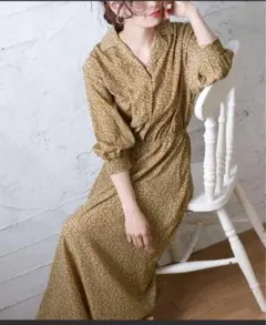 新品　春ワンピ　七分袖　小花柄　開襟シャツワンピース　ロング丈　ベージュ