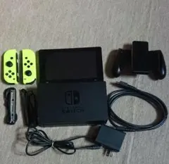 ま*ま様 ニンテンドーSwitch 初期型 本体 ネオンブルー/ネオンレッド