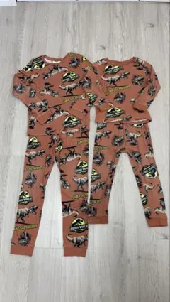 H&M エイチアンドエム パジャマ ジュラシックワールド 110 134 恐竜
