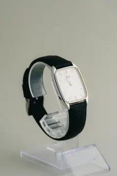 稼動品 SEIKO QUARTZ スクエアケース 腕時計 本体 - メルカリ