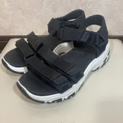 SKECHERS スポーツサンダル 厚底 ブラックのサムネイル