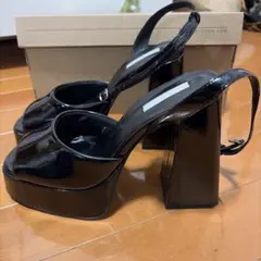 EIMYINSTOIREブラックエナメルパンプス厚底のサムネイル
