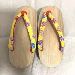 木製草履　下駄　 17.5cm〜18cm 花柄　黄色