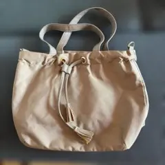 お値下げLOUNIE ベージュ ハンドバッグ ドローストリングのサムネイル