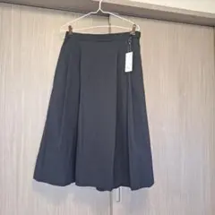 新品　タグ付き　ユニクロ　ボリュームタックスカート　XXL ブラック