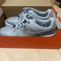 Nike Air Force 1 シルバー スニーカー