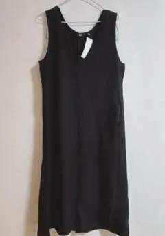 UNIQLO ブラッシュドジャージージャンパースカート ブラック Lのサムネイル