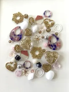 Item thumbnail for item 37be61c8-fb4e-4d5e-8797-3d9cc665840a