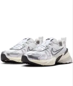 新品未使用箱付★Nike V2K Shoes FD0736-100 22.5㎝