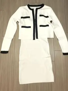 ホワイト/ブラック ニットセットアップ