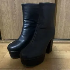 夕*様 チャンキーヒール　ショートブーツ ブラック　厚底　細見え　スタイル