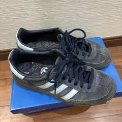 adidas spezialのサムネイル