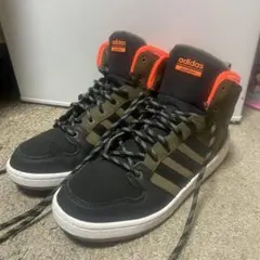 adidas neoハイカットスニーカー ブラック/オリーブ/オレンジ
